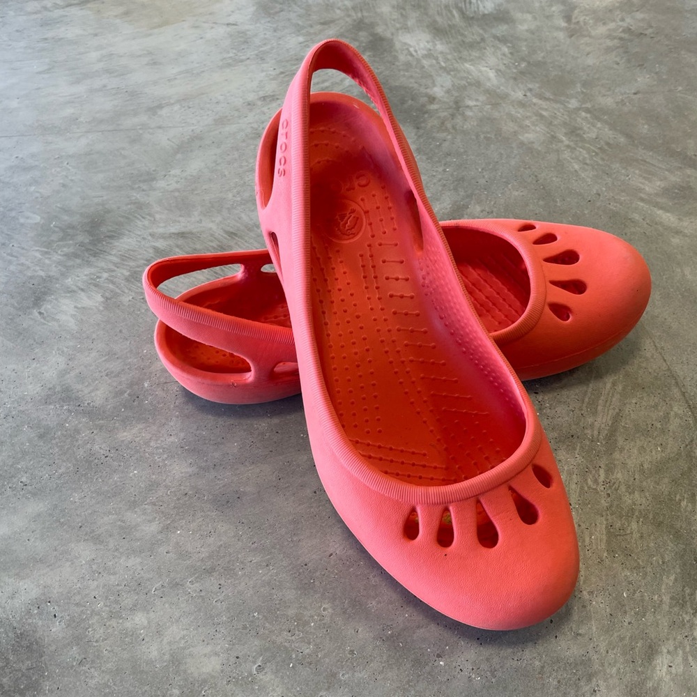Crocs Pink Coral Lightweight Flexible Washable Feminine Ballet Slip On Flats 8